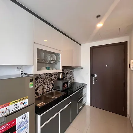Sss Apartments In Rivergate - Free Infinity Pool-3